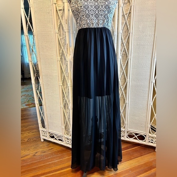 Cantata Maxi Dress Strapless Black Pleated Chiffon Skirt Tapestry Top Medium - Picture 6 of 15